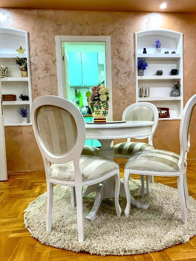 Apartman Diana Sremska Mitrovica Extérieur photo