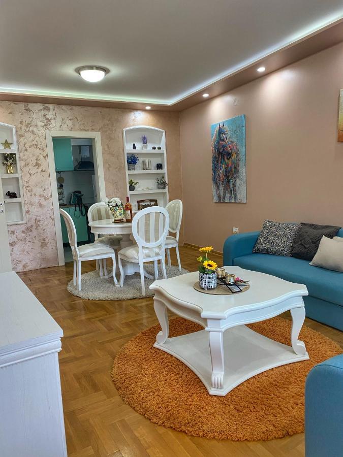 Apartman Diana Sremska Mitrovica Extérieur photo